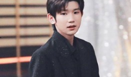 杨紫和王源最新爆料是真的吗,真相揭晓，是真是假引热议